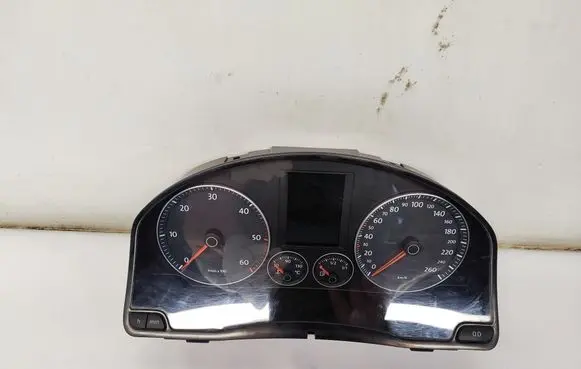 Geschwindigkeitsmesser Cockpit