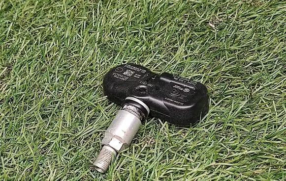 Nissan Murano Z51 Tire pressure sensor 3729APMVC813