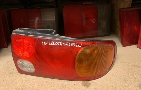 Mitsubishi Lancer Rear/tail lights 0431563