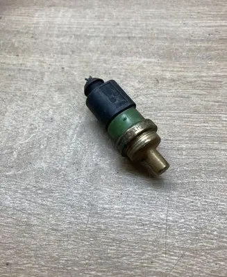 Audi A3 S3 8P Coolant temperature sensor 059919501A 4B0973712
