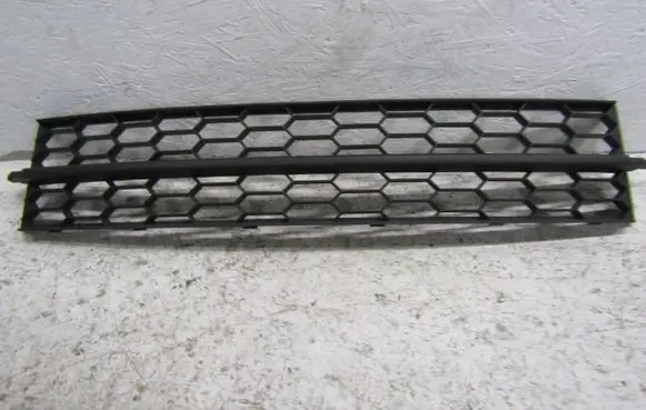Skoda Octavia Mk3 (5E) Front bumper lower grill 5E0853677