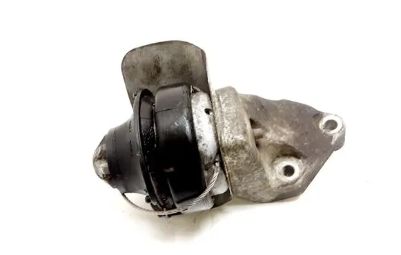 Volvo S80 Engine mount bracket 30778953