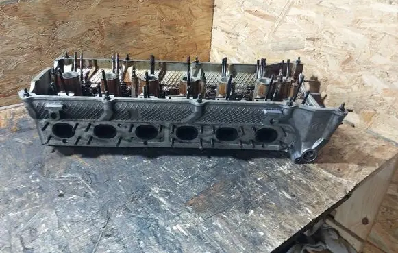 BMW 5 E39 Engine 1748393