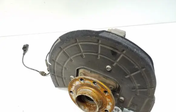 Chrysler 200 Front wheel hub