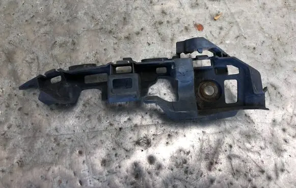 Volkswagen Golf VII Front bumper mounting bracket 5G0807184ABILI 5G0807184A