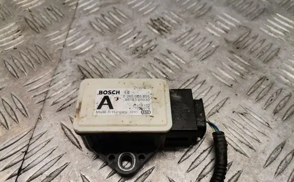 Toyota Avensis T270 ESP acceleration yaw rate sensor 0265005855