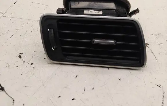 Volkswagen PASSAT B7 Dashboard side air vent grill/cover trim 3AB819702A