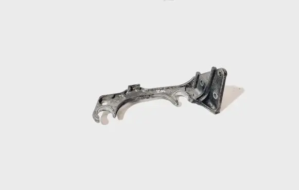 Mercedes-Benz C W204 Engine mounting bracket 211410101