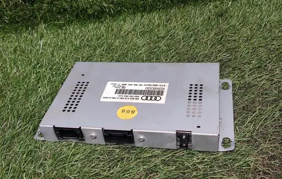 Audi A8 S8 D3 4E GPS navigation control unit/module 4E0910563C