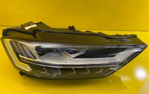 Audi A8 S8 D5 Headlight/headlamp 4N0941086