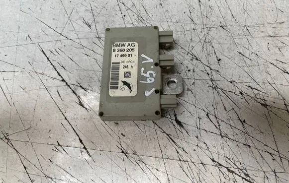 BMW 7 E65 E66 Aerial antenna amplifier 8368205 1749901