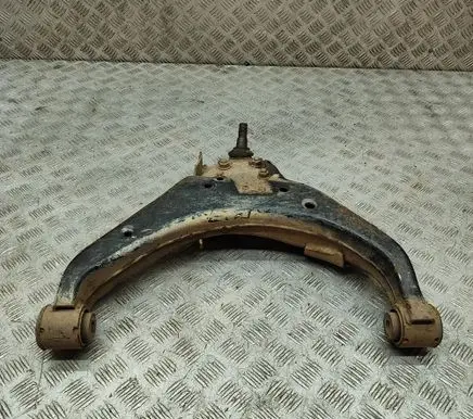 Isuzu D-Max Front lower control arm/wishbone 8983894341