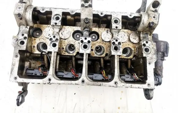 Engine head