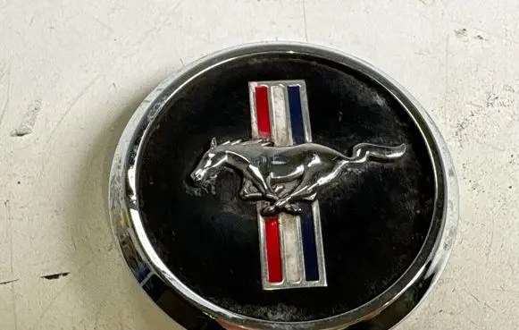 Ford Mustang V Original wheel cap 5W1J1A096BA