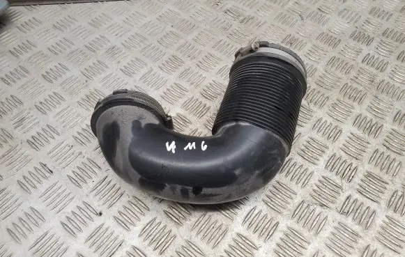 Audi Q7 4M Air intake duct part 0114403A