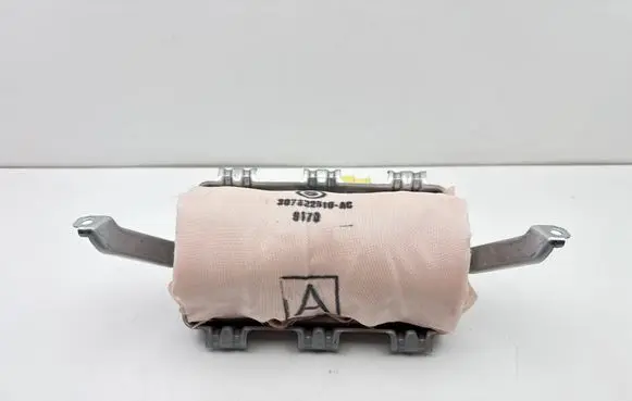 Toyota Auris E180 Passenger airbag 307822520 30782252075 335173