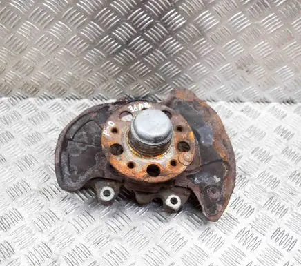 Mercedes-Benz CLC CL203 Front wheel hub