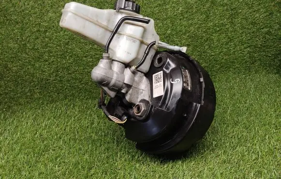 Volkswagen PASSAT B6 Brake booster 3C2614105AE 1K0906207 03784999024
