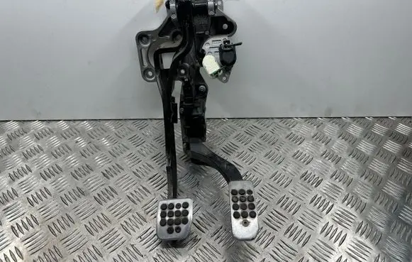 Ford Mondeo MK IV Pedal assembly 7G9N2D094 7G9N2D094PC