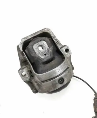 Audi A4 S4 B8 8K Engine mount bracket