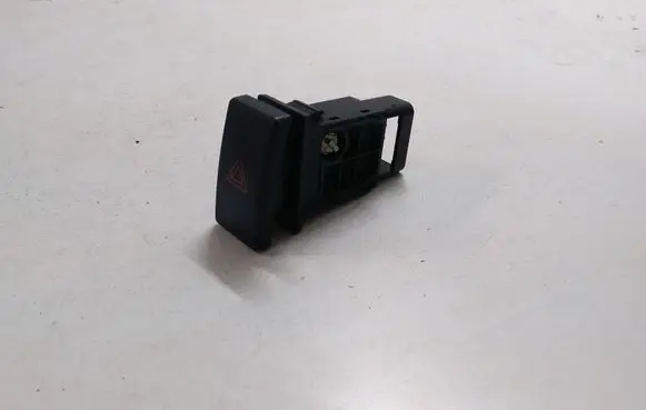 Toyota Avensis T250 Hazard light switch 157963