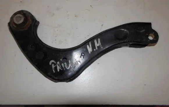Toyota Prius (XW50) Rear control arm 65566556