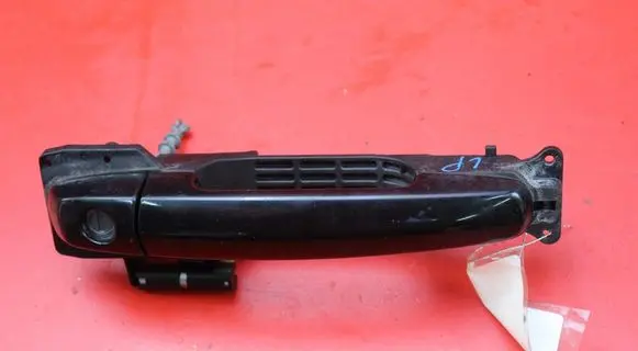 Suzuki SX4 Front door exterior handle