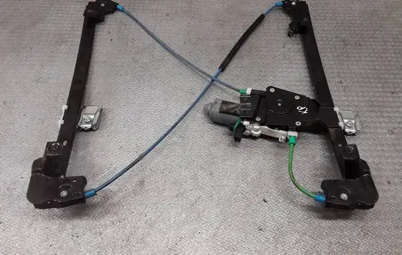 Land Rover Freelander Front door window regulator with motor
