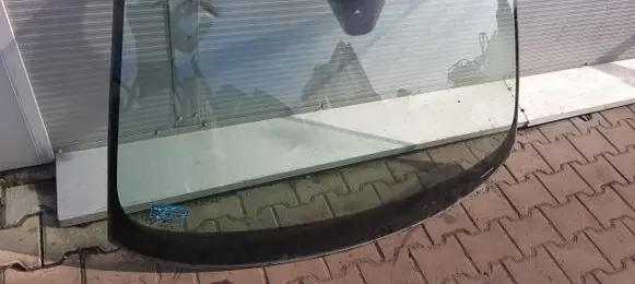 Volvo XC70 Front windscreen/windshield window 