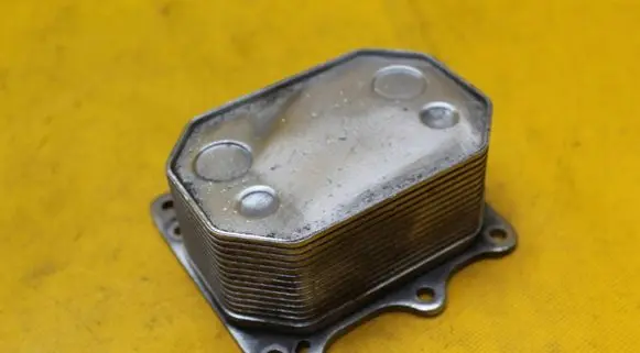 Peugeot Boxer Engine oil radiator 10TRJA