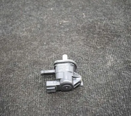 Toyota RAV 4 (XA40) Turbo solenoid valve