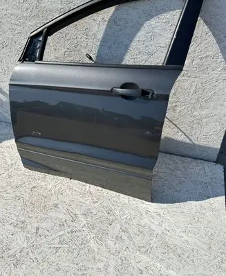 Ford Kuga II Front door