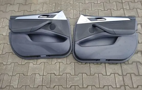 BMW X3 G01 Front door card panel trim