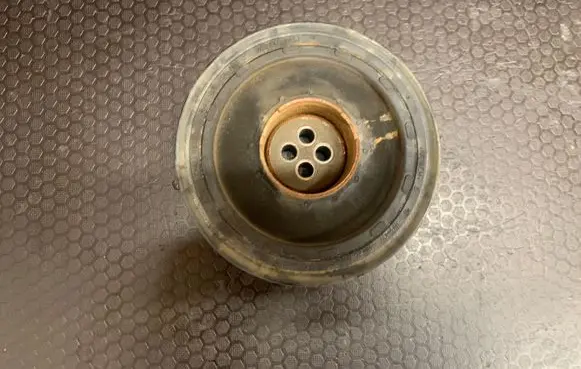 BMW X1 E84 Crankshaft pulley 8513539