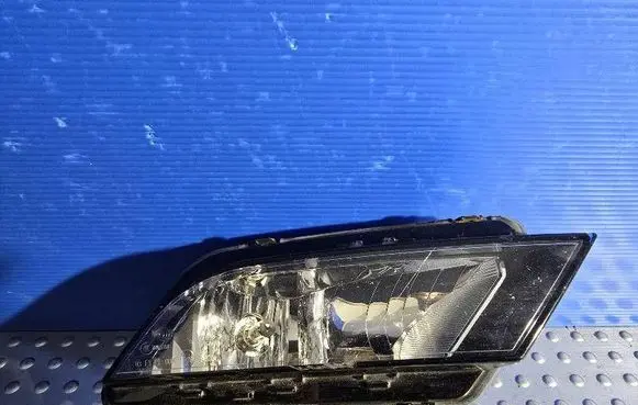 Seat Ibiza IV (6J,6P) Front fog light 6J9941702A