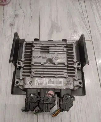 Citroen C3 Engine control unit/module ECU 9647202380
