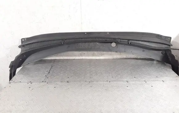 Hyundai Santa Fe Wiper trim 861502B010