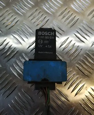 Glow plug pre-heat relay