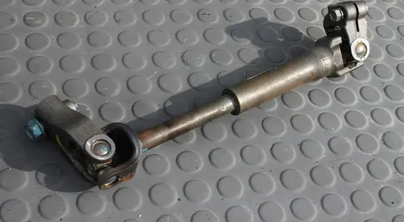 Nissan Pulsar Steering wheel column trim