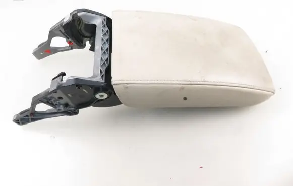 Volkswagen Jetta VI Armrest 5C6864207