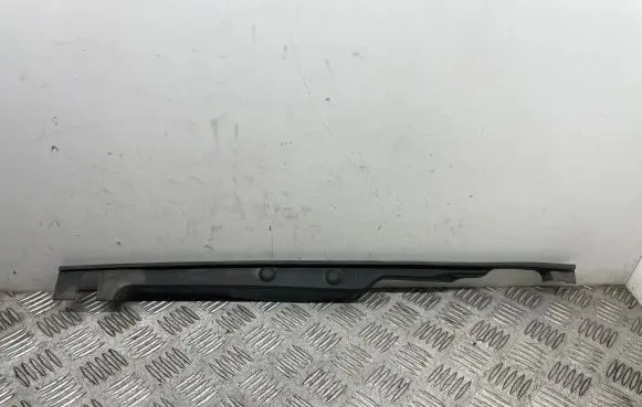 Audi A4 S4 B9 Fender end trim 8W0820582