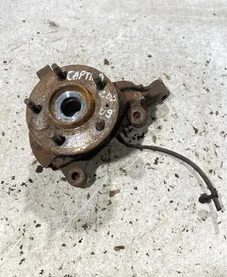 Chevrolet Captiva Front wheel hub spindle knuckle