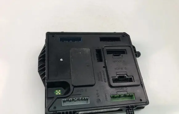 Renault Megane III Comfort/convenience module 284B15472R