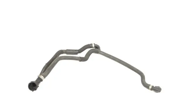 Volkswagen PASSAT B6 Engine coolant pipe/hose 7794156
