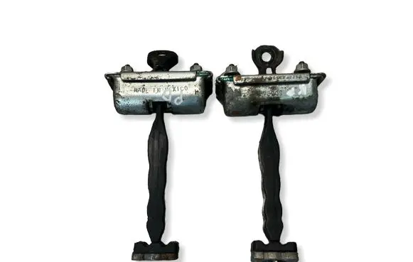 Ford Fusion II Front door check strap stopper 
