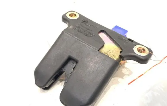 Audi A6 Allroad C5 Tailgate exterior lock 4B5827505D