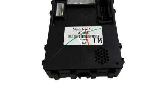 Suzuki Grand Vitara II Comfort/convenience module 3677064JB1 B64J2 LOT6330