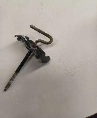 Ford Focus C-MAX Spare wheel bolt 