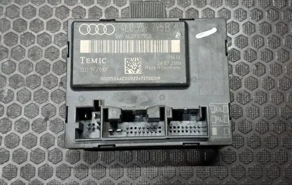 Audi Q7 4L Door control unit/module 4L0959795B 4L0910795B