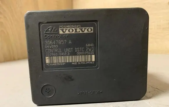 Volvo S40 ABS Pump 30647857A 00001251D0 10096004123